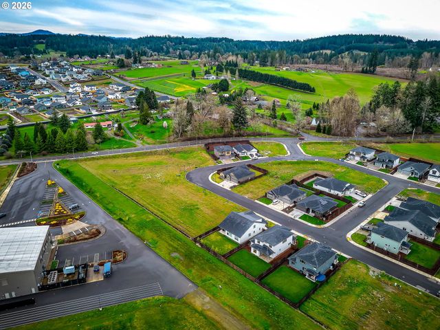 154 E AIREDALE Ave, La Center, WA 98629