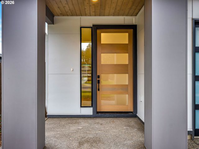 154 E AIREDALE Ave, La Center, WA 98629