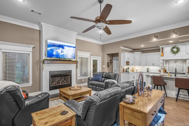 2319 Abigail Drive, Bryant, AR 72019