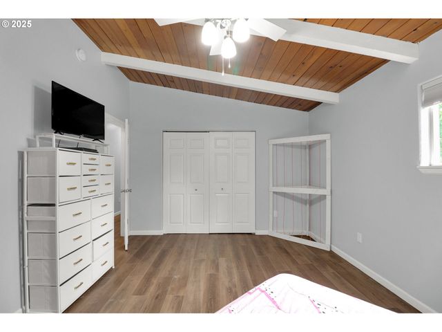 93215 LONG TOM Dr, Cheshire, OR 97419