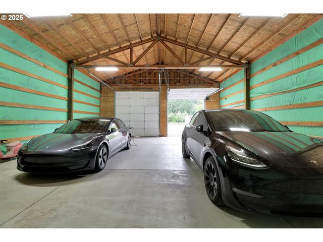93215 LONG TOM Dr, Cheshire, OR 97419