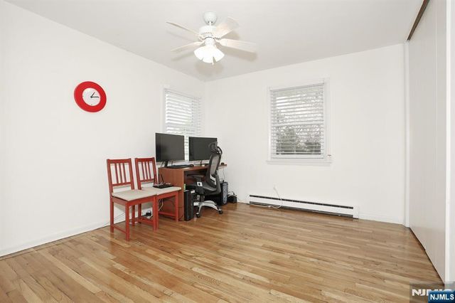 7 Tufts Court, Paramus, NJ 07652