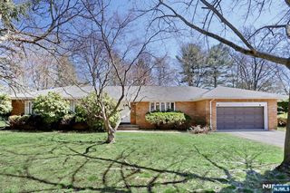 7 Tufts Court, Paramus, NJ 07652