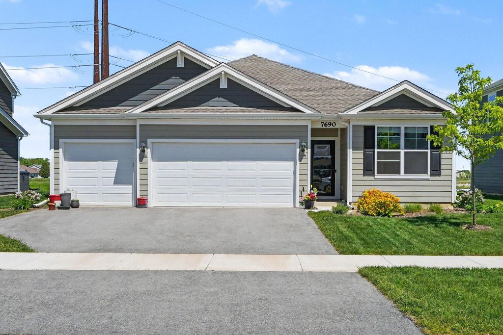 7690 W 103rd Street, Crown Point, IN 46307