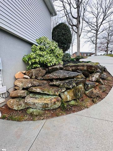 102 Davis Drive, Piedmont, SC 29673