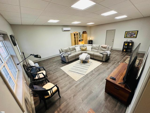 102 Davis Drive, Piedmont, SC 29673