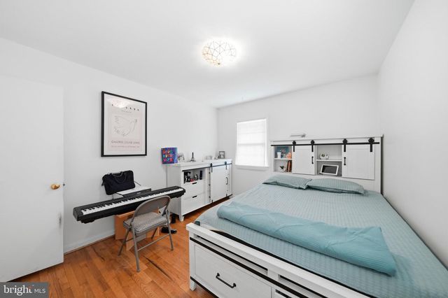 10500 DEAKINS HALL DR, Hyattsville, MD 20783