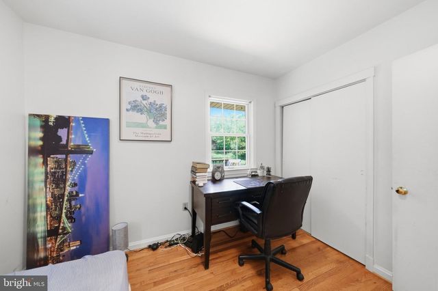 10500 DEAKINS HALL DR, Hyattsville, MD 20783