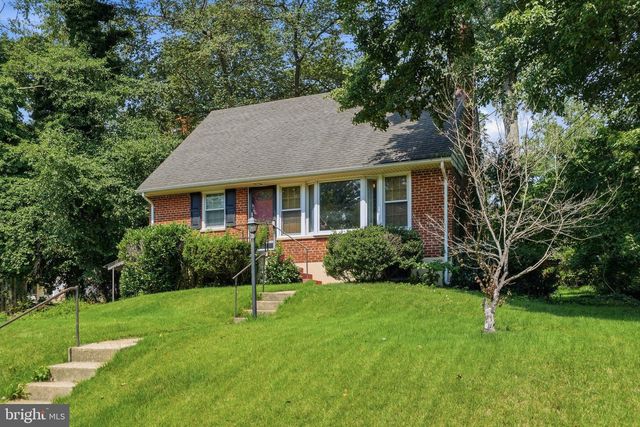 10500 DEAKINS HALL DR, Hyattsville, MD 20783