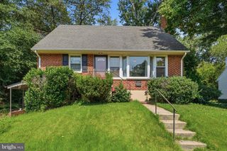 10500 DEAKINS HALL DR, Hyattsville, MD 20783