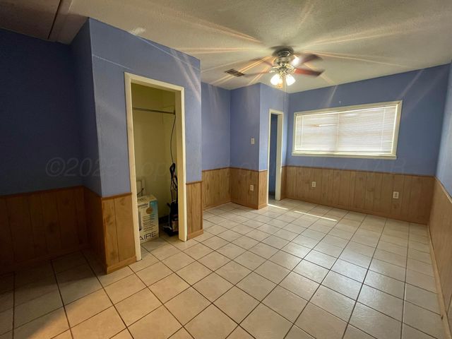 604 Oak, Dimmitt, TX 79027