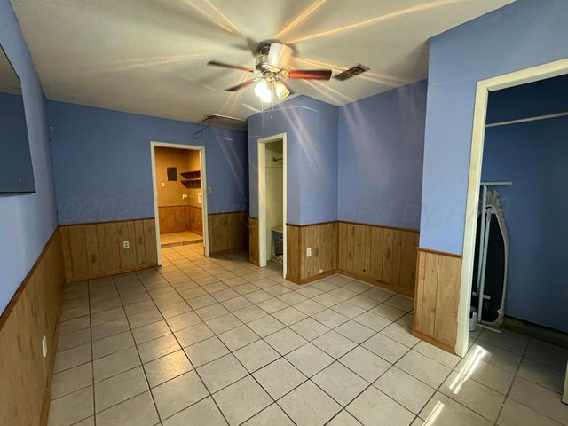 604 Oak, Dimmitt, TX 79027
