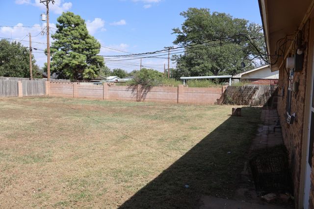 604 Oak, Dimmitt, TX 79027