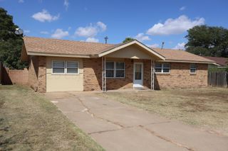 604 Oak, Dimmitt, TX 79027