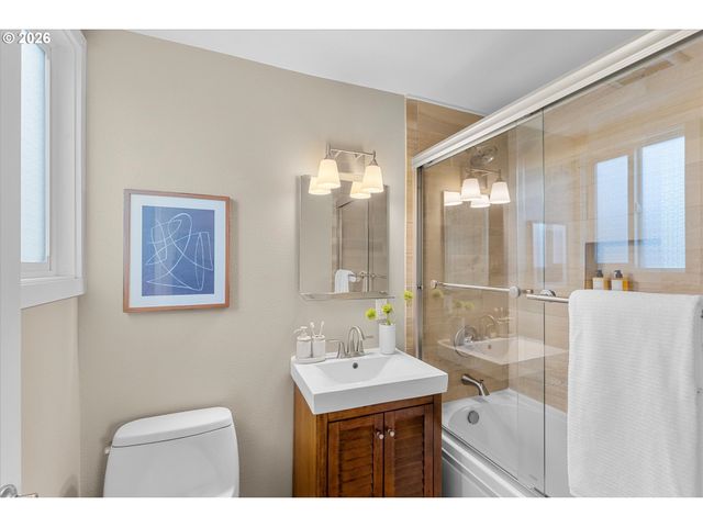 14815 Sw BONNIE BRAE St, Beaverton, OR 97007