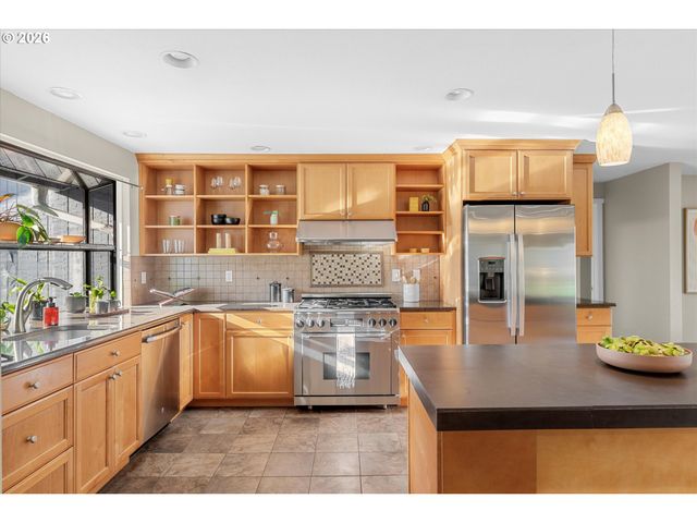 14815 Sw BONNIE BRAE St, Beaverton, OR 97007