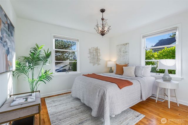 10739 Fremont Avenue N, Seattle, WA 98133