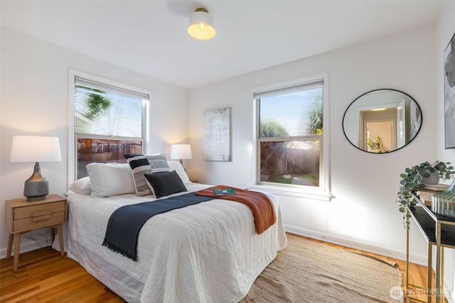 10739 Fremont Avenue N, Seattle, WA 98133