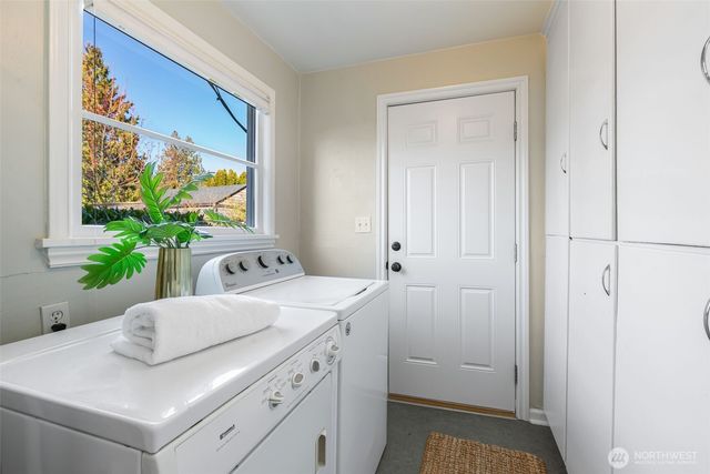 10739 Fremont Avenue N, Seattle, WA 98133