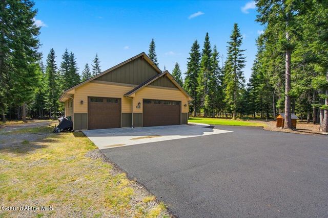 11070 E Grizzly Meadow CT, Athol, ID 83801