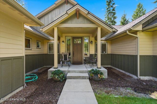 11070 E Grizzly Meadow CT, Athol, ID 83801
