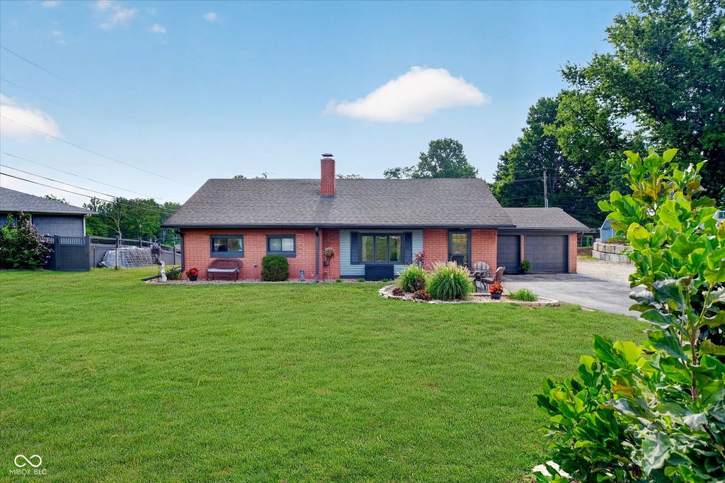 1277 Mount Pleasant East Street, Greenwood, IN 46142