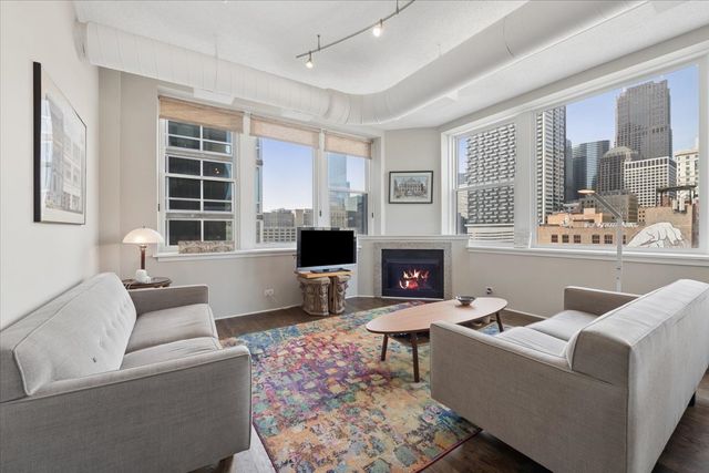 161 W HARRISON Street 901, Chicago, IL 60605