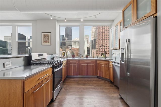 161 W HARRISON Street 901, Chicago, IL 60605