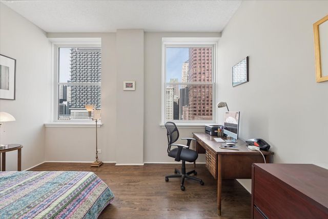 161 W HARRISON Street 901, Chicago, IL 60605