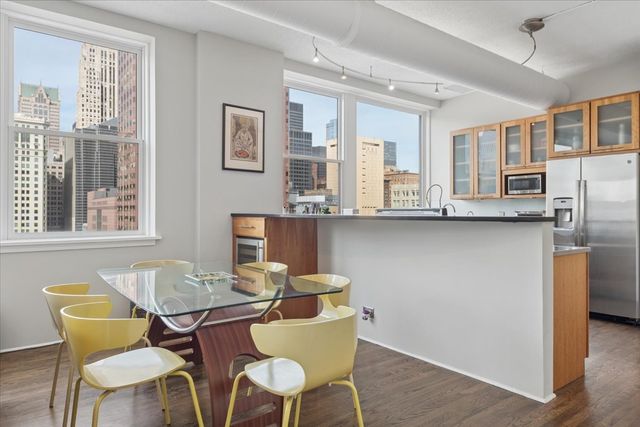 161 W HARRISON Street 901, Chicago, IL 60605