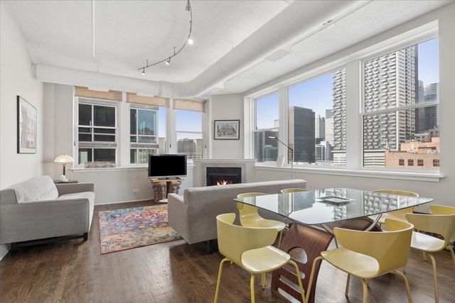 161 W HARRISON Street 901, Chicago, IL 60605