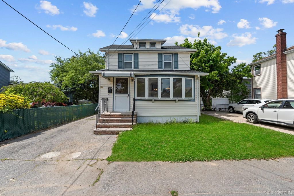 1 Lewis Place, Lynbrook, NY 11563 — exterior