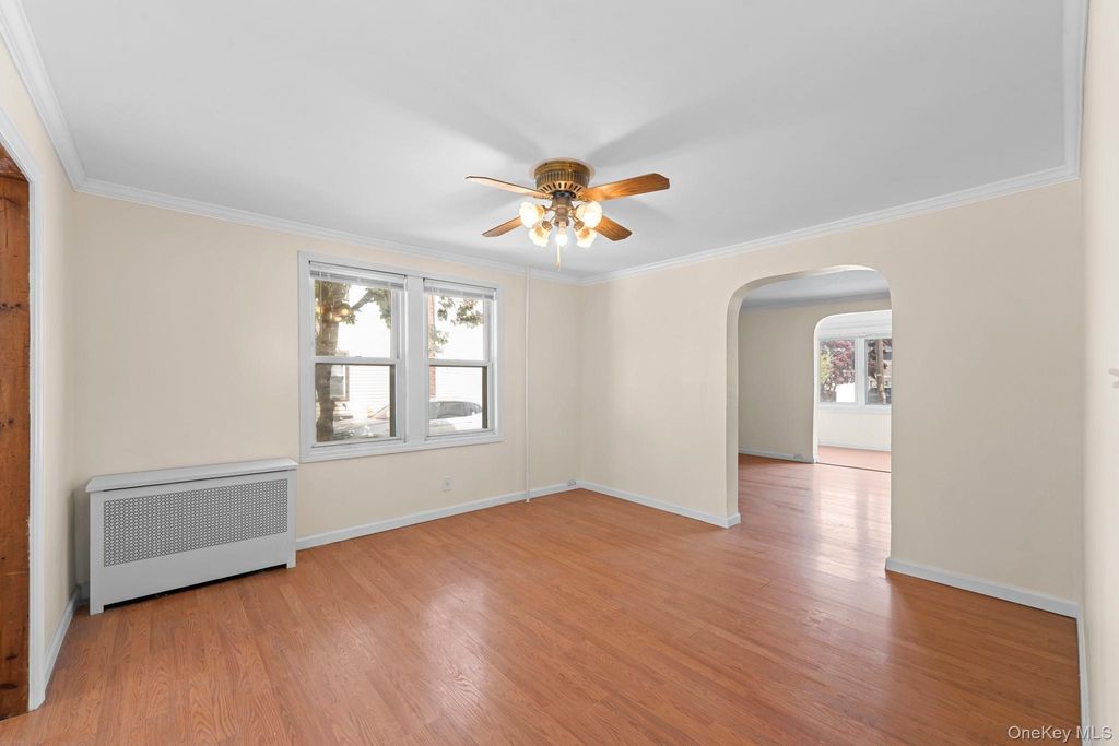 1 Lewis Place, Lynbrook, NY 11563 — photo 4