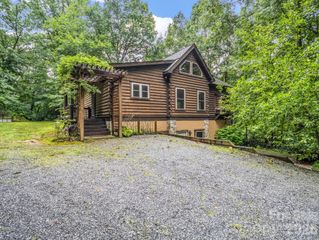 160 Sweetwater Ridge Road, Balsam Grove, NC 28708