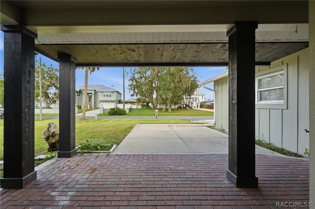 2236 N Watersedge Drive, Crystal River, FL 34429
