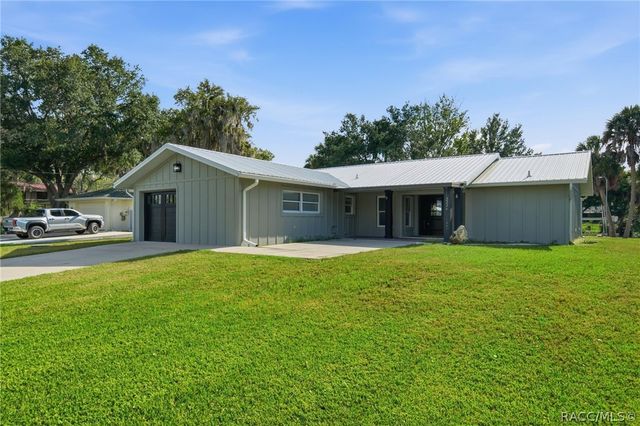 2236 N Watersedge Drive, Crystal River, FL 34429