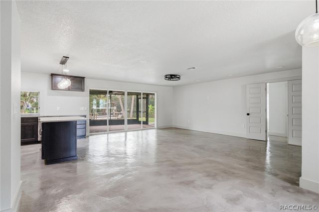 2236 N Watersedge Drive, Crystal River, FL 34429