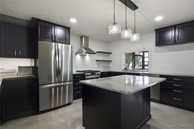 2236 N Watersedge Drive, Crystal River, FL 34429