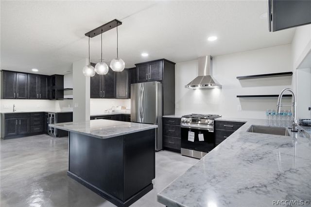 2236 N Watersedge Drive, Crystal River, FL 34429