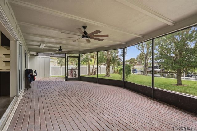 2236 N Watersedge Drive, Crystal River, FL 34429