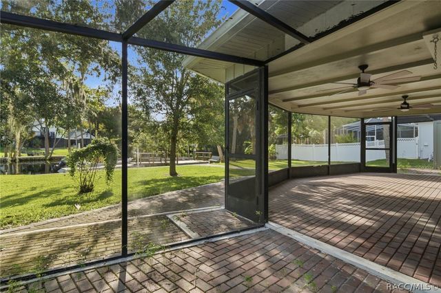 2236 N Watersedge Drive, Crystal River, FL 34429