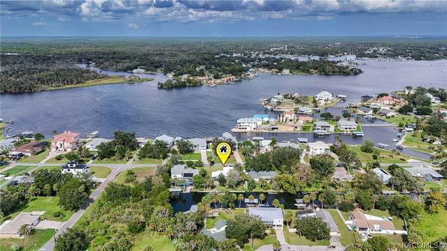 2236 N Watersedge Drive, Crystal River, FL 34429