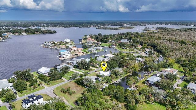 2236 N Watersedge Drive, Crystal River, FL 34429
