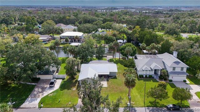2236 N Watersedge Drive, Crystal River, FL 34429