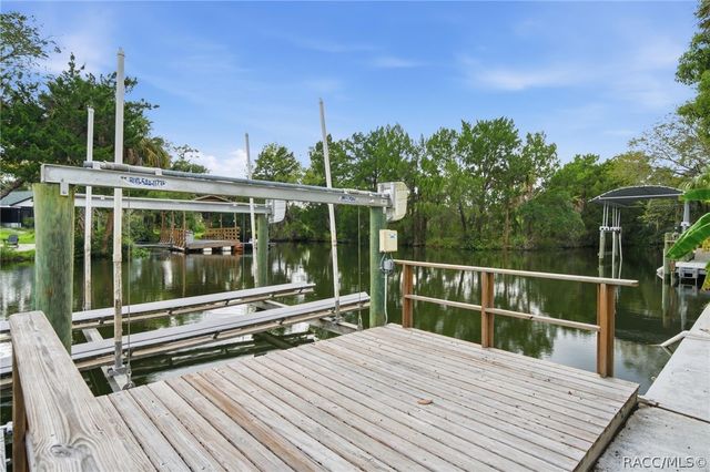 2236 N Watersedge Drive, Crystal River, FL 34429
