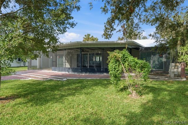 2236 N Watersedge Drive, Crystal River, FL 34429