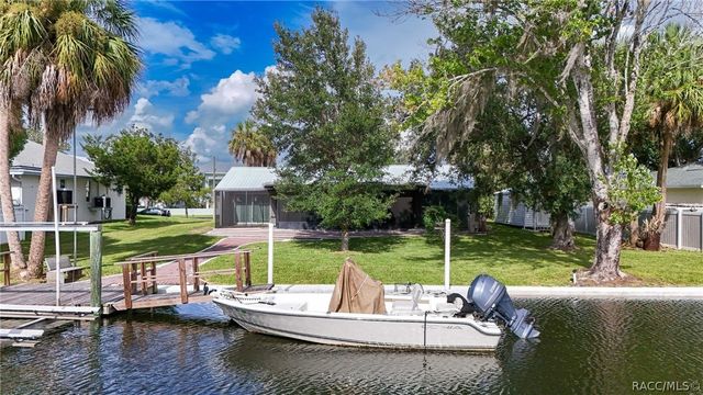 2236 N Watersedge Drive, Crystal River, FL 34429