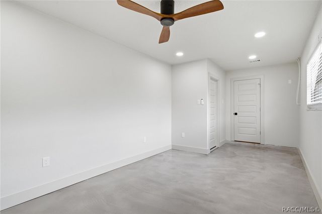 2236 N Watersedge Drive, Crystal River, FL 34429