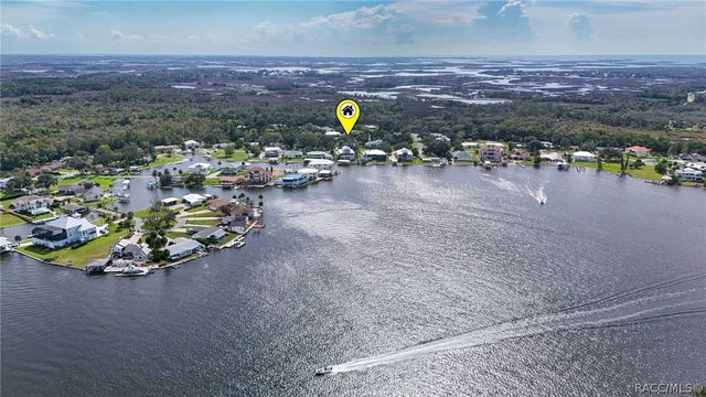 2236 N Watersedge Drive, Crystal River, FL 34429