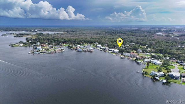 2236 N Watersedge Drive, Crystal River, FL 34429